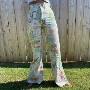 Wallflower wranglers